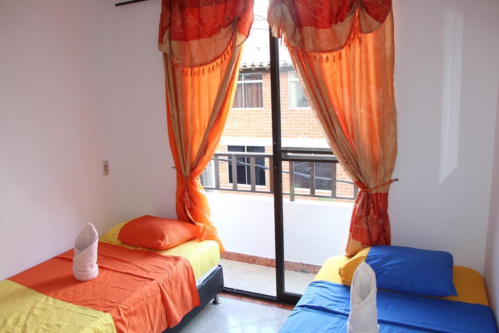 Habitaciones En Medellín Exterior foto